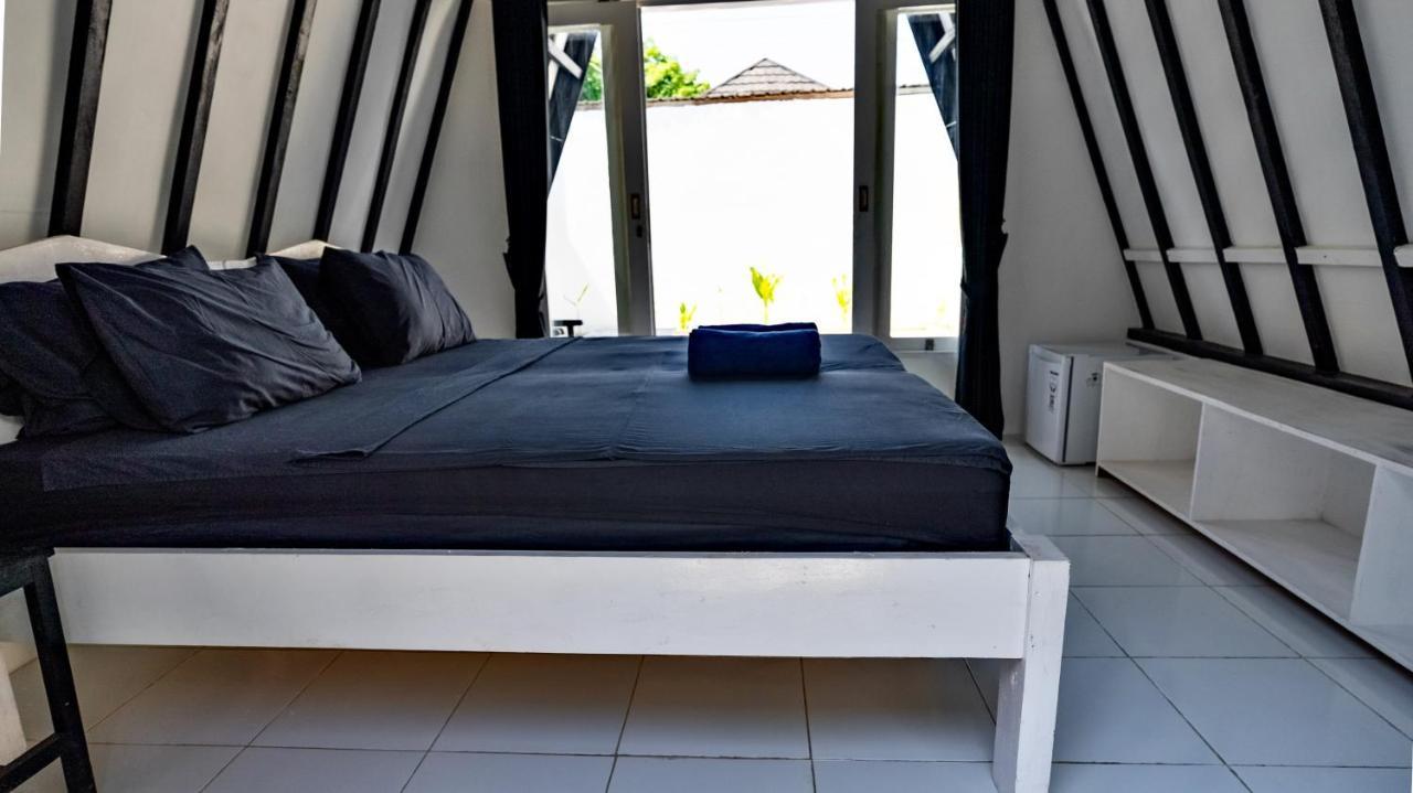 Sanctum Dive Bungalows With Private Pool Gili Trawangan Luaran gambar