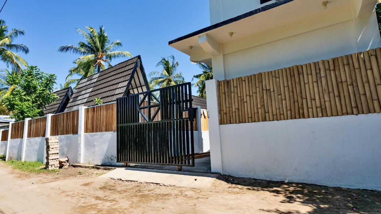 Sanctum Dive Bungalows With Private Pool Gili Trawangan Luaran gambar